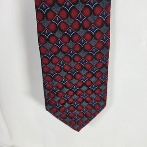 XYZ Inc Mens Silk Necktie Red Burgundy Geometric Medallion Pattern Dress Tie